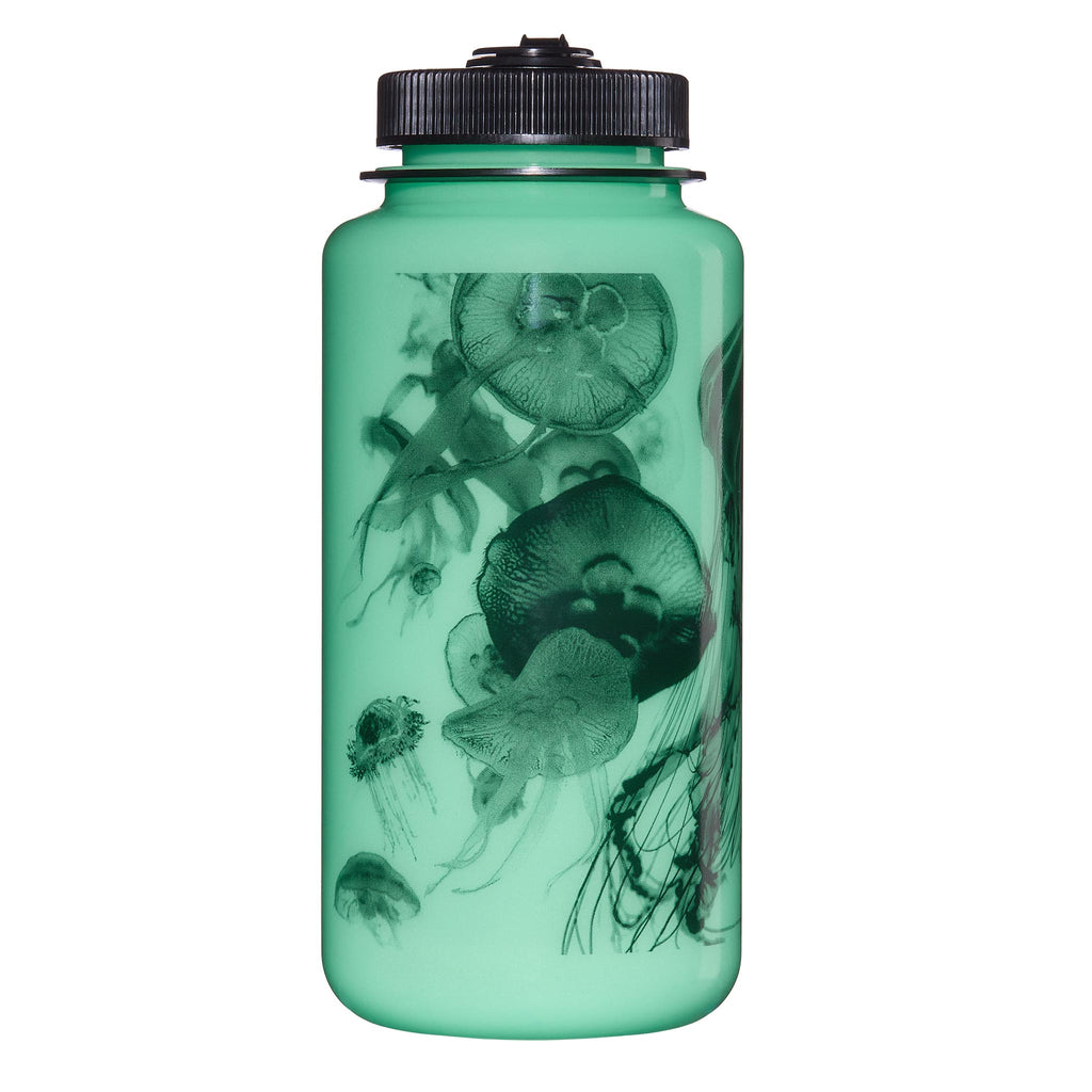 Nalgene product image: 32oz WM Glo Wyld M9 — 32oz WM Glo Wyld