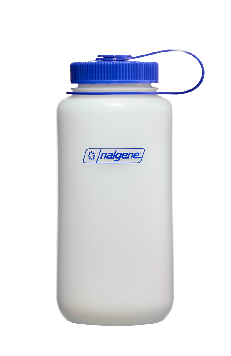Nalgene product view: 32oz Wide Mouth Ultralite Bottle A0 — 32oz Wide Mouth Ultralite Bottle